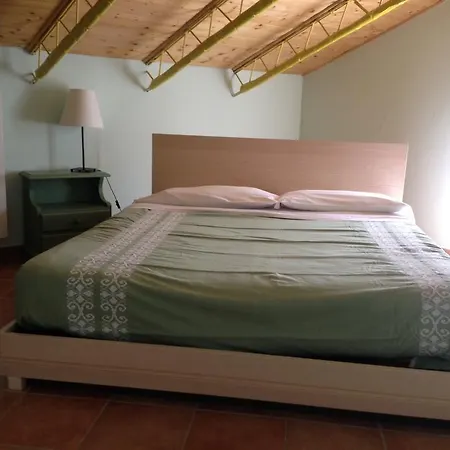 Agriturismo La Ramera Κατάλυμα σε φάρμα *